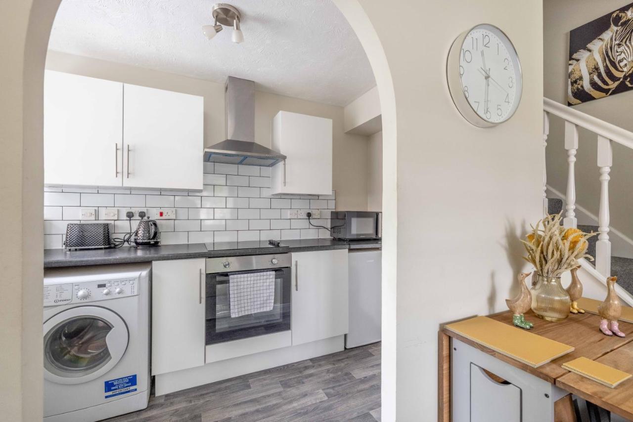 Windsor Burnham Ascot Haven Sleeps 4 Villa Slough Eksteriør billede